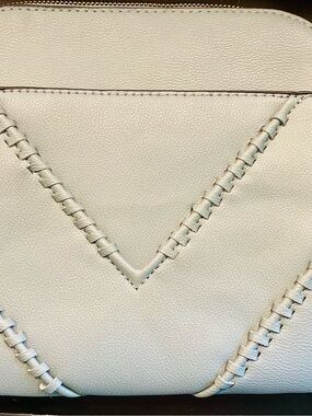 Amazon Essentials Baby Blue Chevron-Stitch Crossbody